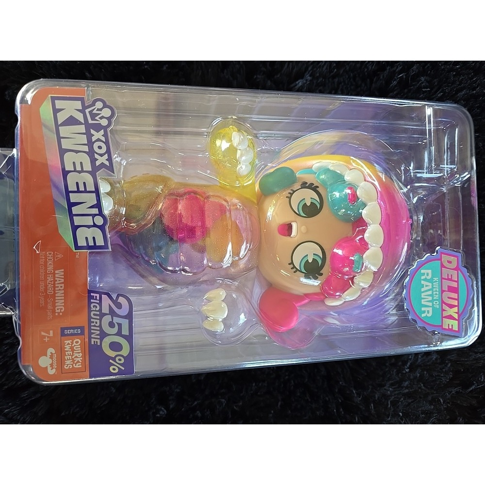 Deluxe Kween of Rawr 11" Mega Size Figure with Deluxe Finishes and Cool Dinos...